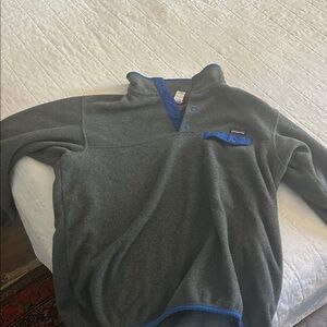 Patagonia Gray Fleece with Blue Accents